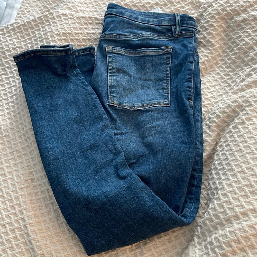 Good American Power Stretch pull on skinny jeans (jeggings)